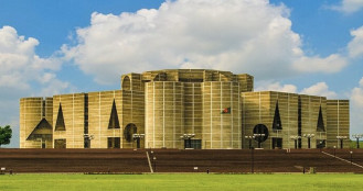 জাতীয় সংসদে কমছে আইনজীবী, বাড়ছে ব্যবসায়ী আধিপত্য