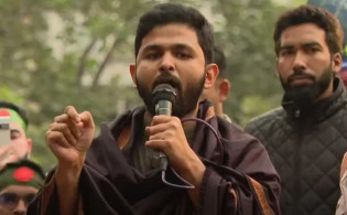 নির্বাচনের আগে ‘সাহসী’ প্রার্থীদের পাশে জাবের, আলোচনায় বিএনপি প্রার্থী