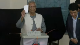 ভোট দিলেন প্রধান উপদেষ্টা