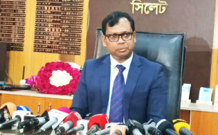 আলোচিত ডিসি সারোয়ারকে কারণ দর্শানোর নোটিশ