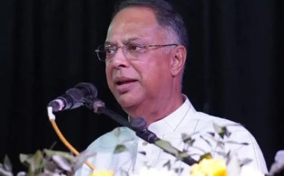 জেন-জির স্লোগান নিয়ে প্রশ্ন তুললেন মন্ত্রী