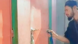 মসজিদের পাশে মদের দোকান; স্থানীয়রা নিয়েছেন চরম সিদ্ধান্ত!