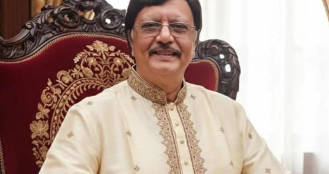 ‘মন্ত্রীদের মুখে টেপ লাগান’—প্রধানমন্ত্রীকে খোলা চিঠি অভিনেতার