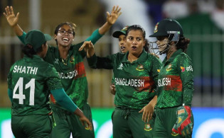 আইসিসির মাস সেরার দৌড়ে বাংলাদেশি তারকা মোস্তারি