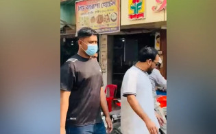 হঠাৎ বান্দরবানে এমপি হাসনাত—মুখে মাস্ক