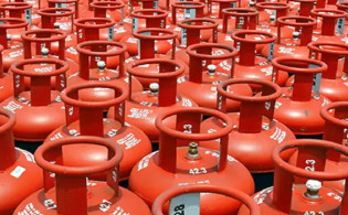 এলপিজি দাম নিয়ন্ত্রণ নিয়ে সুখবর 