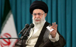 ‘এটাই শেষ সুযোগ’—ট্রাম্পের বার্তার পর রহস্য ঘনীভূত