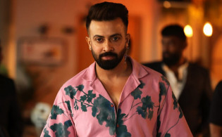 ইরান-আমেরিকা যুদ্ধ, দুবাইয়ে আটকা শাকিবের দুই নায়িকা