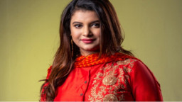 ইকরার আত্মহত্যা: ফাটিয়ে দিলেন শবনম ফারিয়া