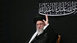 খামেনির ভেরিফাইড এক্স অ্যাকাউন্ট থেকে হটাৎ পোস্ট