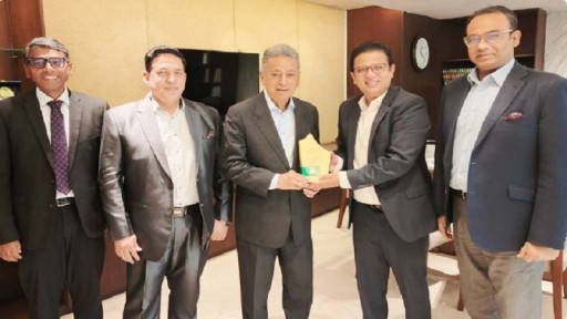 শেয়ারবাজার ও বেসরকারি ঋণে গুরুত্ব দিচ্ছে সরকার: অর্থ উপদেষ্টা