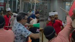 যে কারণে স্টার কাবাবে ক্রেতাদের ওপর হামলা!