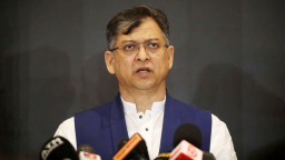 ওসমান হাদি হত্যার দুই আসামি নিয়ে স্বরাষ্ট্রমন্ত্রীর স্পষ্ট বার্তা