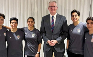 ৫ ফুটবলারকে আশ্রয় দিল অস্ট্রেলিয়া