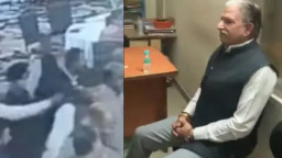 মাত্র কয়েক সেকেন্ডের জন্য বেঁচে গেলেন সাবেক মন্ত্রী