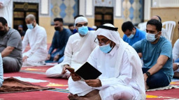 দেশের এক মসজিদে ইতিকাফে বসেছেন বিদেশিসহ ১৬০০ মুসল্লি