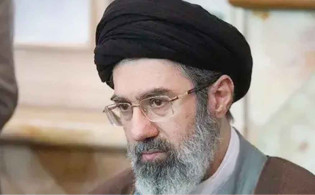 হামলার পর কোমায় খামেনি, গণমাধ্যমে চাঞ্চল্যকর দাবি