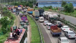 ঈদের ছুটিতে যান চলাচলে বড় পরিবর্তন—জরুরি বিজ্ঞপ্তি