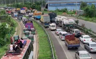 ঈদের ছুটিতে যান চলাচলে বড় পরিবর্তন—জরুরি বিজ্ঞপ্তি