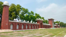 মুসল্লির জন্য বর্ণিল সাজে প্রস্তুত এশিয়ার সর্ববৃহৎ ঈদগাহ মাঠ