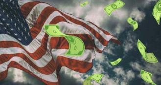 জনমত জরিপ: ১০ বছরের মধ্যে ধ্বংস হতে পারে মার্কিন অর্থনীতি