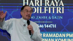 জ্বালানির মূল্য নিয়ে অপরাজনীতি বন্ধের ডাক দিলেন আনোয়ার ইব্রাহিম