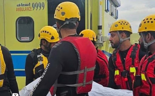 ভারী বৃষ্টিতে বিপর্যস্ত ওমান, নিহত ৪