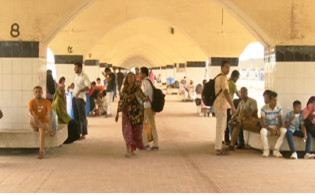 ঈদ শেষে ঢাকামুখী মানুষের বাড়ছে ভিড়