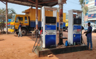 জ্বালানি সংকটে বন্ধ হতে পারে পেট্রোল পাম্প