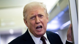 যুদ্ধ ঘোষণায় ট্রাম্পকে ঘিরে যুক্তরাষ্ট্রে নতুন সমালোচনা