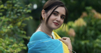 ব্রেন টিউমার জয় করে হাসপাতাল ছাড়লেন তানিয়া বৃষ্টি