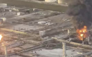 যুক্তরাষ্ট্রের ভ্যালেরো তেল শোধনাগারে ভয়াবহ অগ্নিকাণ্ড