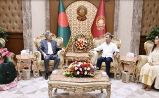 বঙ্গভবনে রাষ্ট্রপতি-প্রধানমন্ত্রী সাক্ষাৎ: সঙ্গে ছিলেন জাইমা রহমান