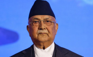 শপথের ২৪ ঘণ্টার মধ্যেই সাবেক প্রধানমন্ত্রী গ্রেপ্তার