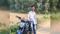 ঘুমের মধ্যেই মাকে হ/ত্যা! ছোট বোনকে নিয়ে উধাও কিশোর