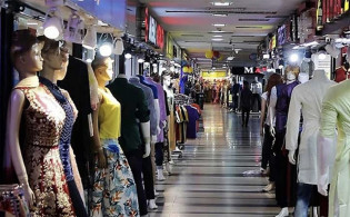 রাত ৮টার মধ্যেই বন্ধ সব দোকান-মার্কেট