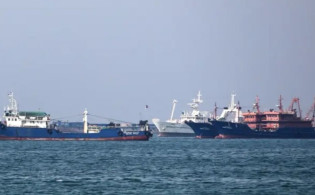 এক ভুলেই ভেস্তে গেল ইরানের ৫ জাহাজের চালান