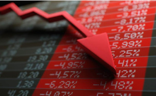 লাফিয়ে বাড়ছে তেলের দাম, শেয়ারবাজারে ধস