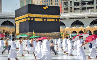 জেনে নিন হজ ফ্লাইট শুরুর তারিখ ও নতুন সুবিধা