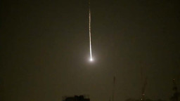 ইরানের হামলায় তছনছ মধ্য ইসরায়েল