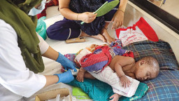 যেসব শিশুকে এখনই হামের টিকা না দেওয়ার পরামর্শ