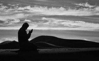 তীব্র প্রয়োজনের মুহূর্তে রাসুল (সা.) যে আমল করতে বলেছেন