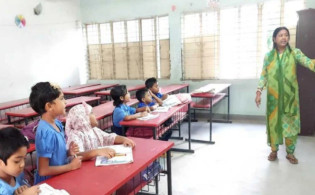 যেসব স্কুল-কলেজে হতে পারে অনলাইন ক্লাস