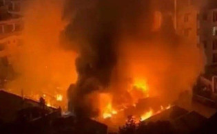  তুরাগ বস্তিতে আগুন, নিয়ন্ত্রণে ফায়ার সার্ভিসের ৫ ইউনিট