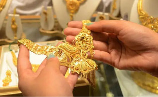 বড় পতনের পর নতুন দামে সোনা