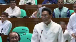 সংসদে ‘তিমি-হাঙর’ মেন্যু!