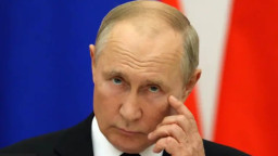 যুক্তরাষ্ট্র–ইরান আলোচনা ভেস্তে যেতেই বড় পদক্ষেপ পুতিনের