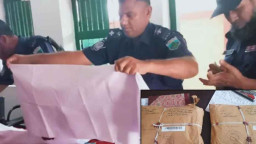 পার্সেল খুলতেই বের হলো কাফনের কাপড়