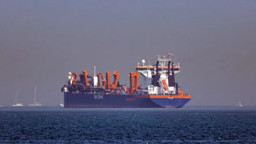 হরমুজ অবরোধে ট্রাম্প একা; যুক্তরাজ্যের বড় সিদ্ধান্ত