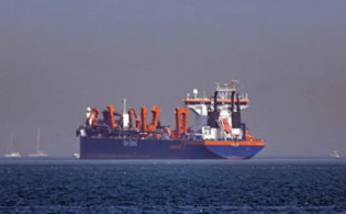 হরমুজ অবরোধে ট্রাম্প একা; যুক্তরাজ্যের বড় সিদ্ধান্ত